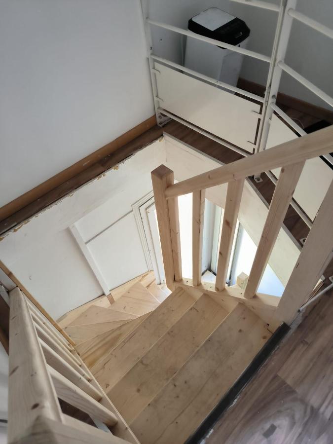 3 Hebergements - Au 1Er Etage 1 Appartement 2 Pieces Et Au 2Eme Etage Un Logement De 2 Chambres Louees Separement Avec Coin Cuisine Et Toilettes A Partager- Dans Pavillon Au Pied Du Rer B A 5 Minutes De Paris Et 30 Mn Stade De France Cachan Kültér fotó