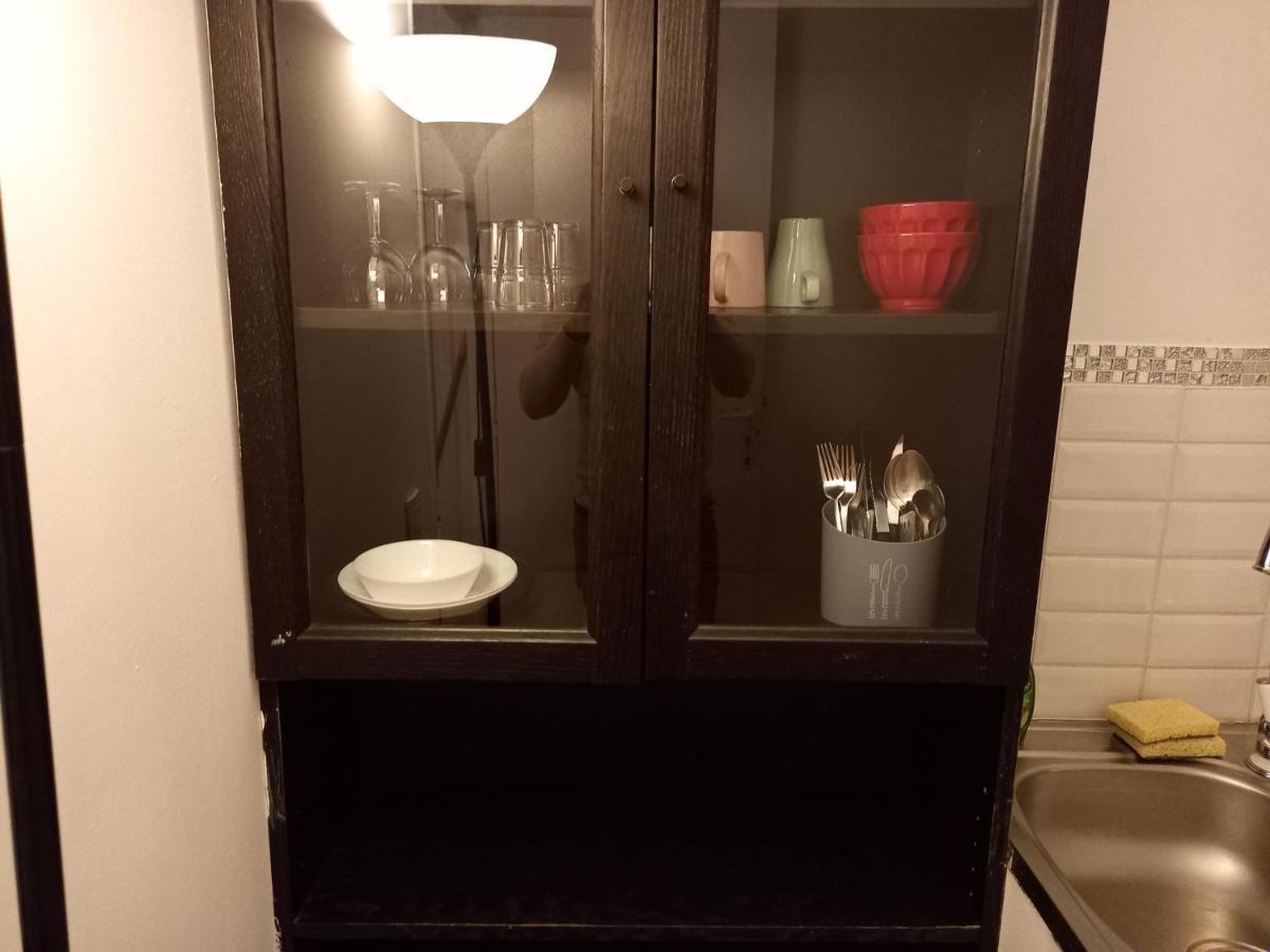 3 Hebergements - Au 1Er Etage 1 Appartement 2 Pieces Et Au 2Eme Etage Un Logement De 2 Chambres Louees Separement Avec Coin Cuisine Et Toilettes A Partager- Dans Pavillon Au Pied Du Rer B A 5 Minutes De Paris Et 30 Mn Stade De France Cachan Kültér fotó